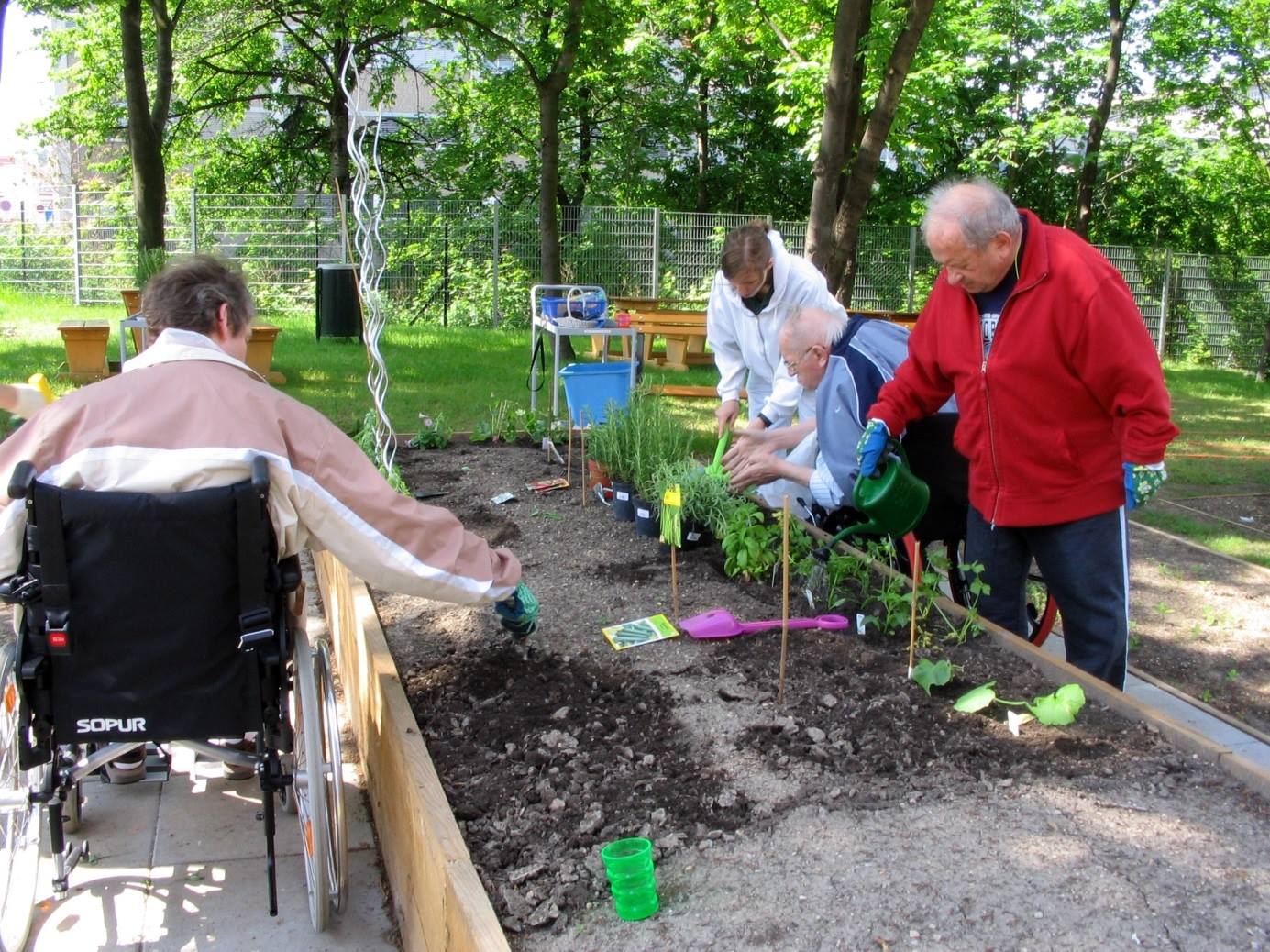 Україну мають відбудувати українці